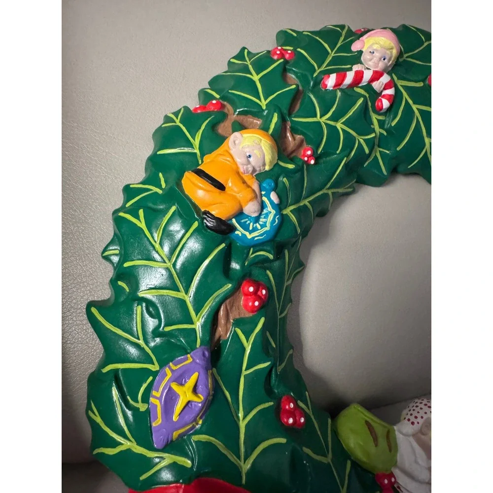 Vintage Scioto Molds Ceramic Christmas Wreath Holly Leaves Elves Red Bow Decor